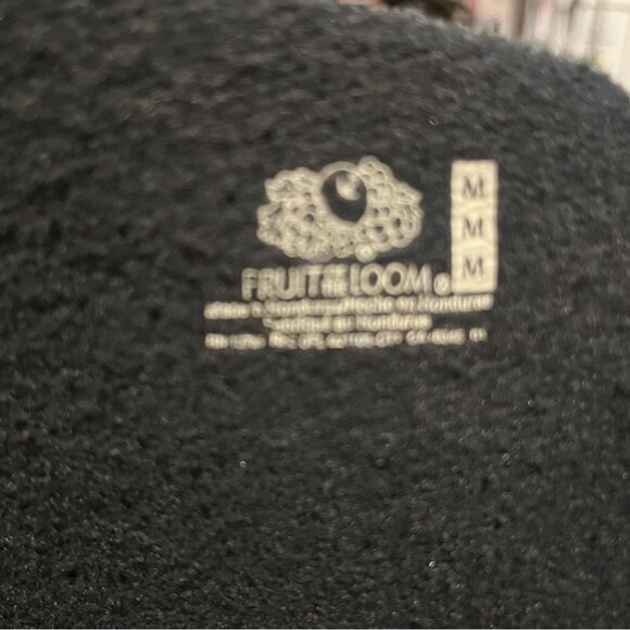 Fruit of the Loom black fleece sweatshirt with quilted  patchwork  size M - Picture 3 of 6